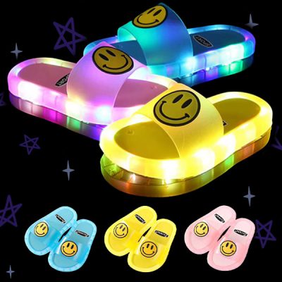 Pantofole luminose – Divertimento ad ogni passo | HAPPYS